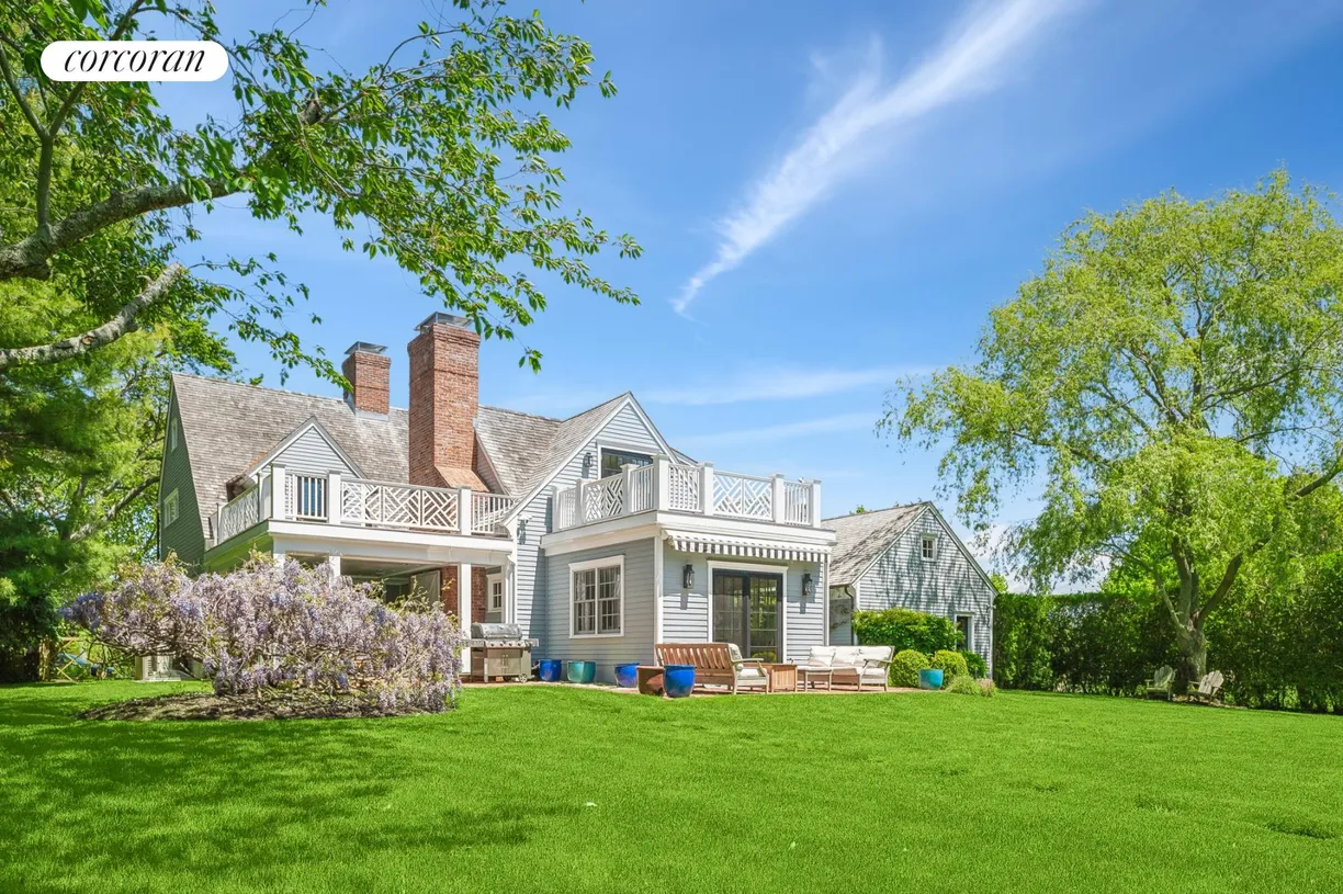 The Hamptons Real Estate | View 13 Ludlow Green | 4 Beds, 4 Baths