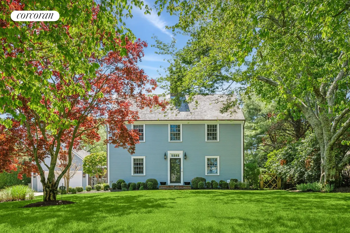The Hamptons Real Estate | View 13 Ludlow Green | room 1