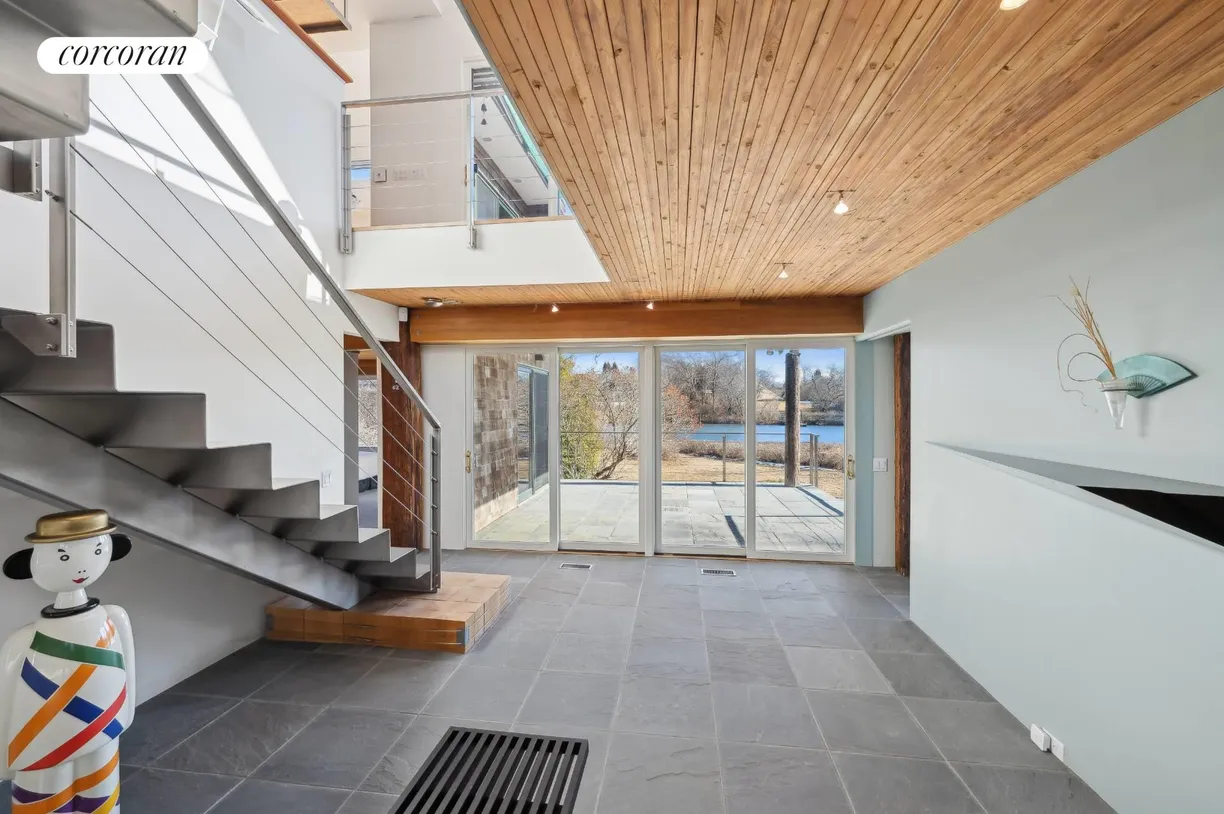 The Hamptons Real Estate | View 87 Westminster Road | room 1