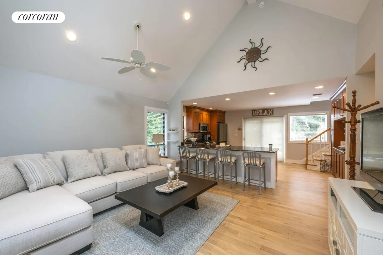 The Hamptons Real Estate | View 131 Lewis Road | 5 Beds, 3 Baths