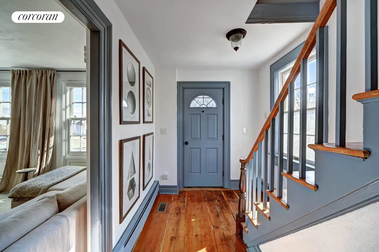 The Hamptons Real Estate | View 18 Rysam Street | Main entrance