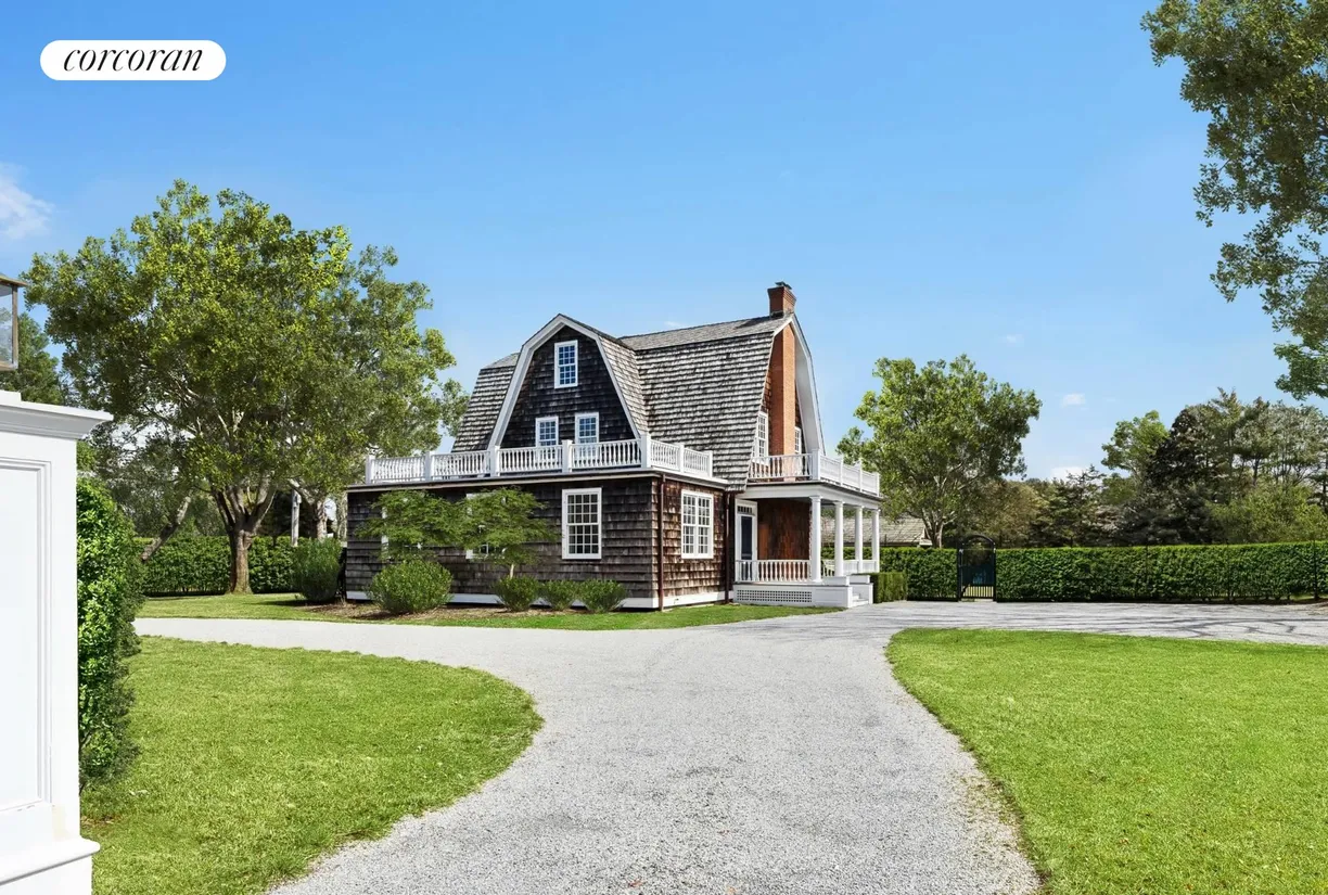 The Hamptons Real Estate | View 109 Quogue Street | 4 Beds, 3 Baths
