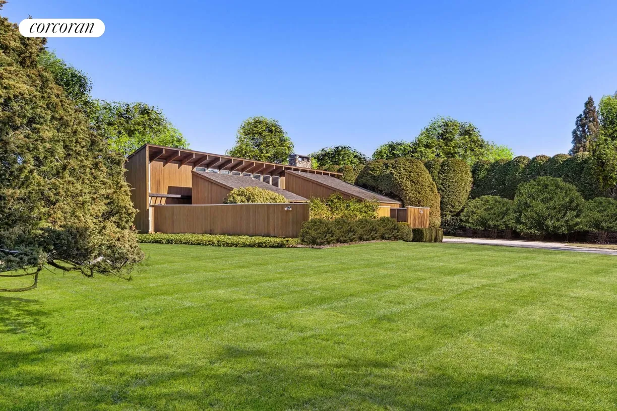 The Hamptons Real Estate | View 6 Leaward Lane | room 2