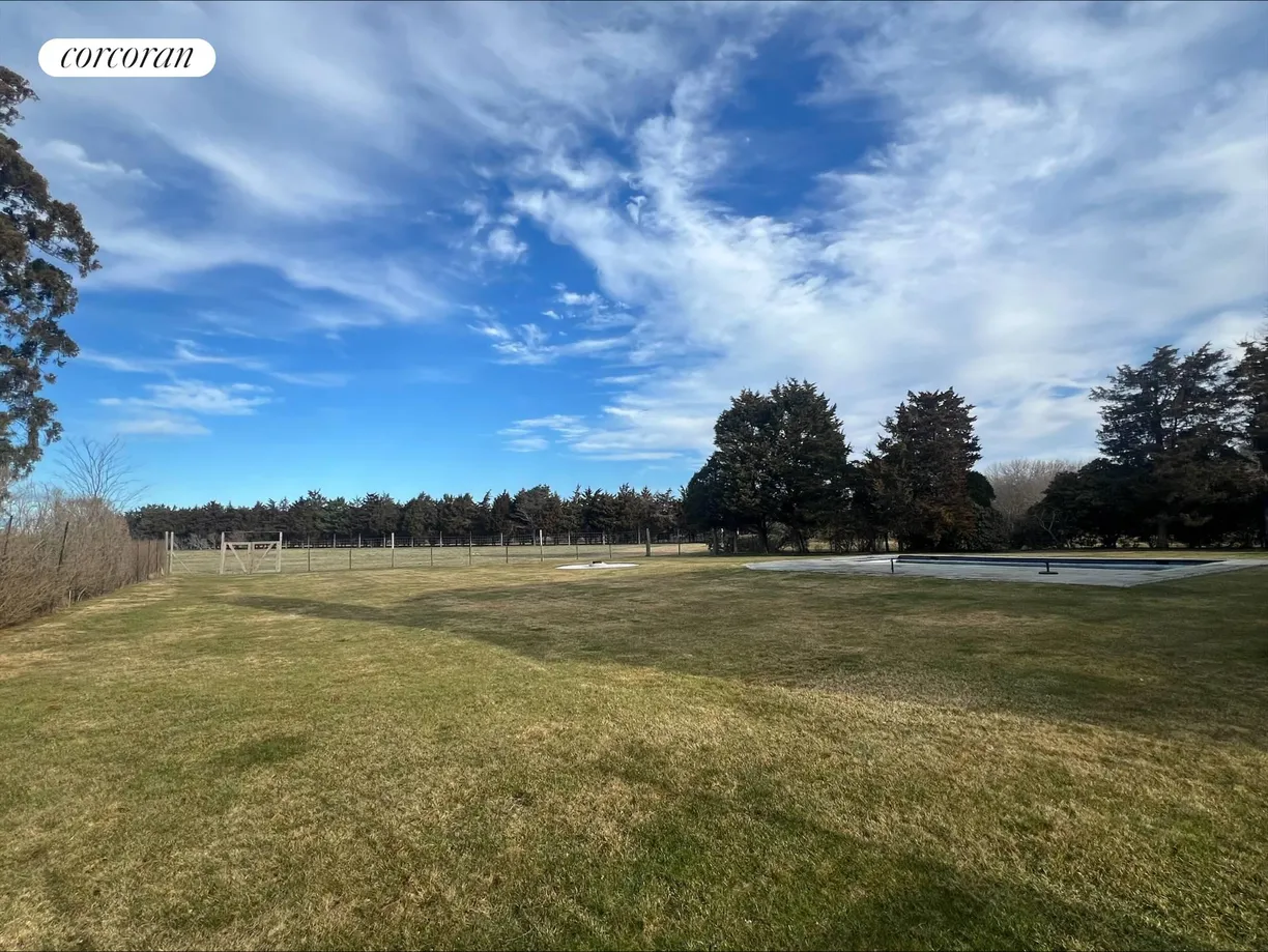 The Hamptons Real Estate | View 72 Mecox Field Lane | room 2