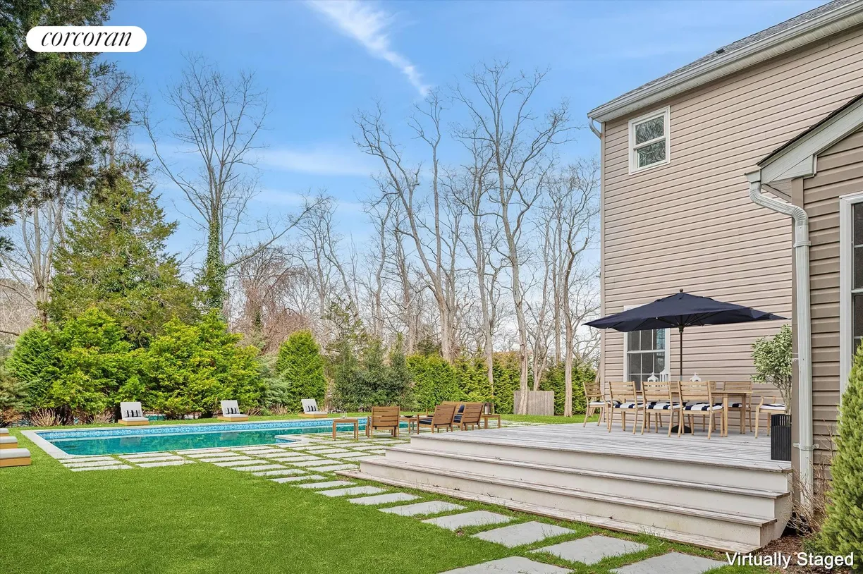 The Hamptons Real Estate | View 4056 Noyac Road | room 1