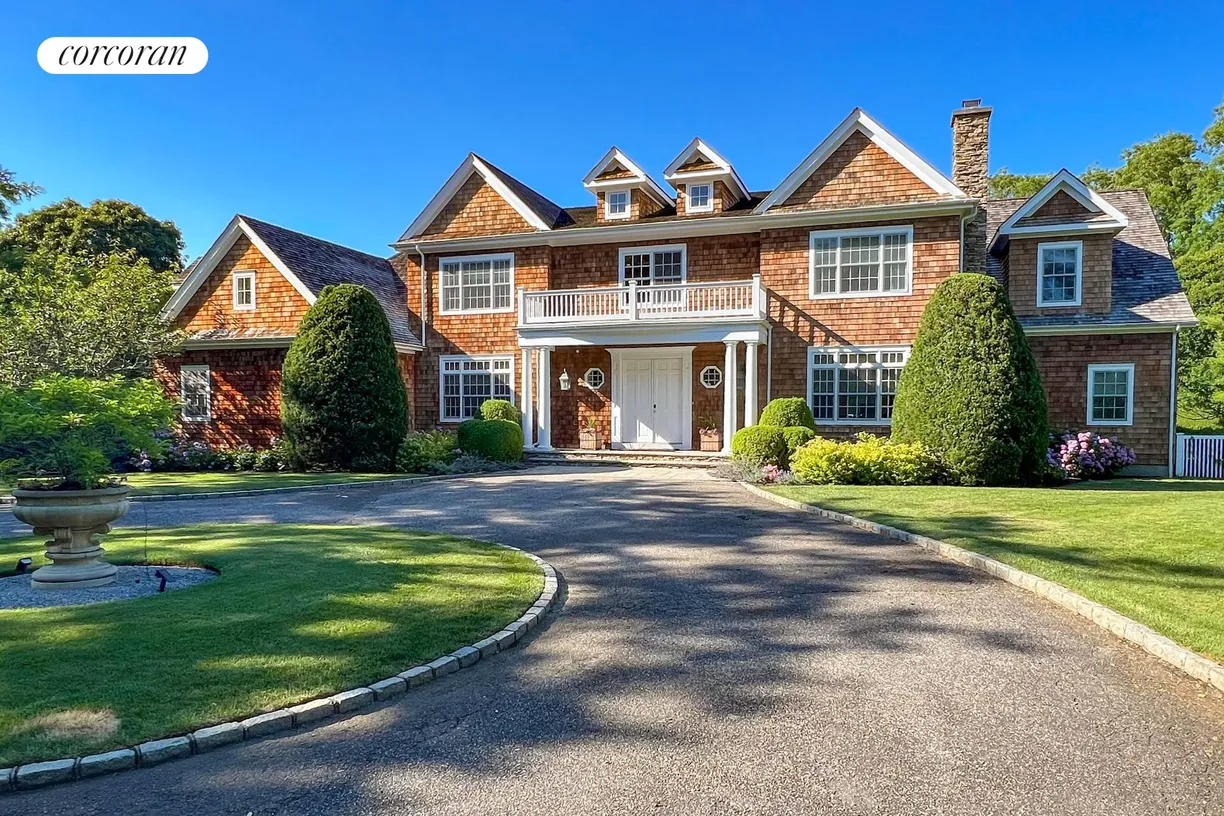 The Hamptons Real Estate | View 329 North Sea Mecox Road | room 1
