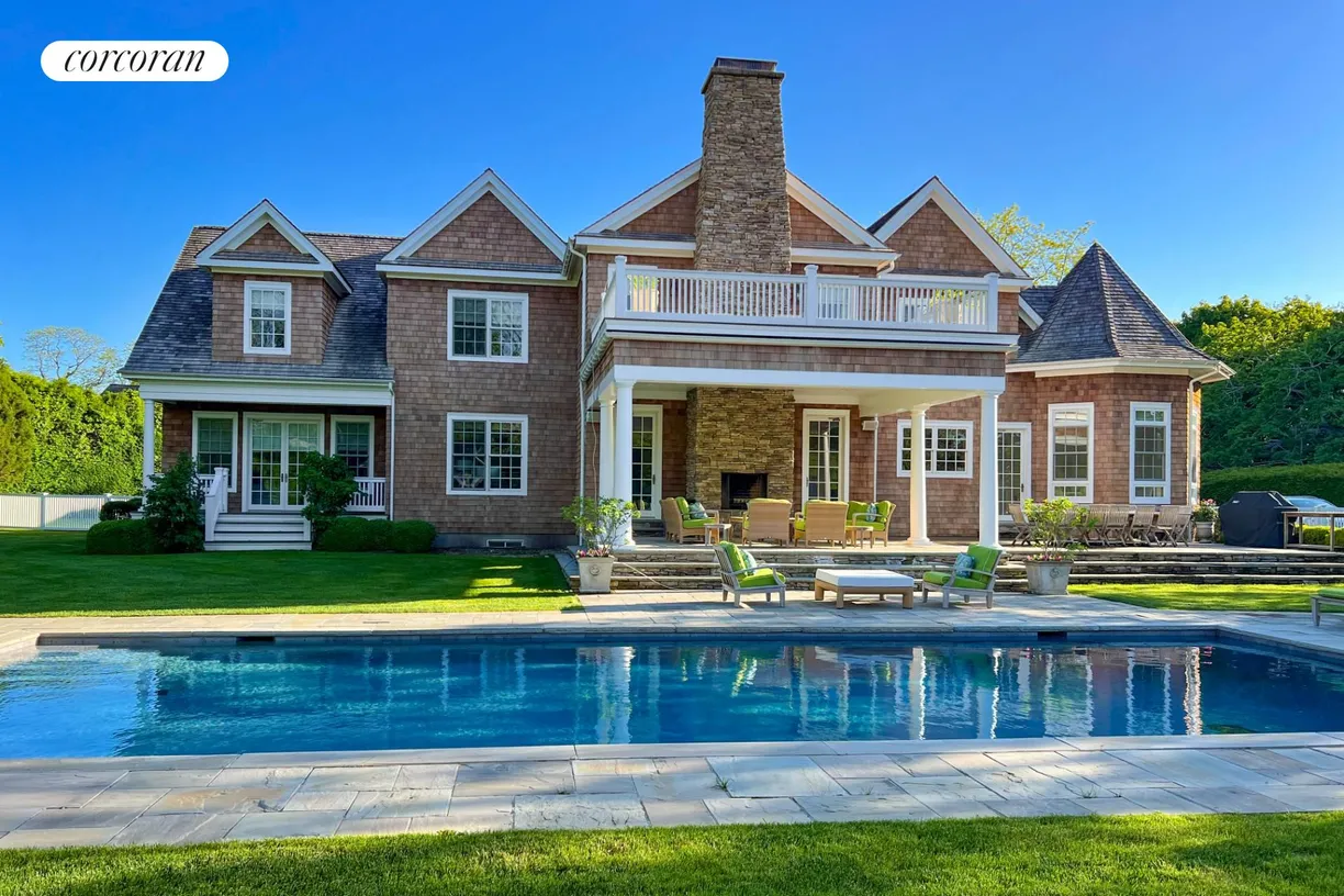 The Hamptons Real Estate | View 329 North Sea Mecox Road | room 2