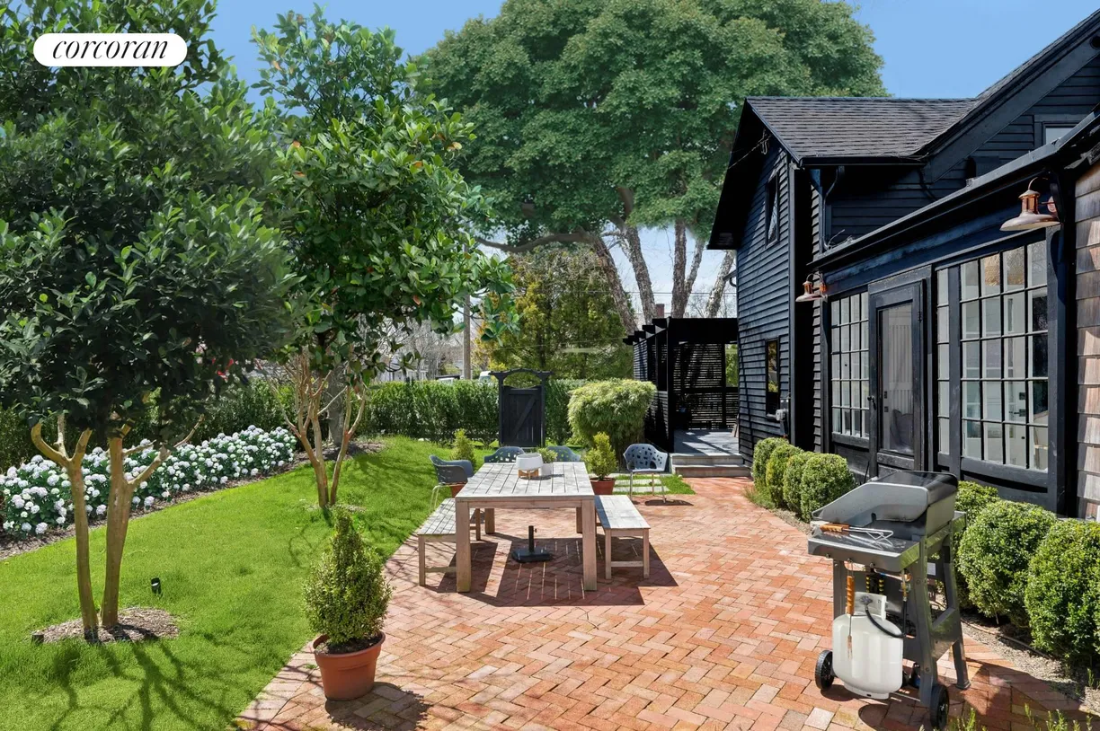 The Hamptons Real Estate | View 221 Division Street | 3 Beds, 2 Baths