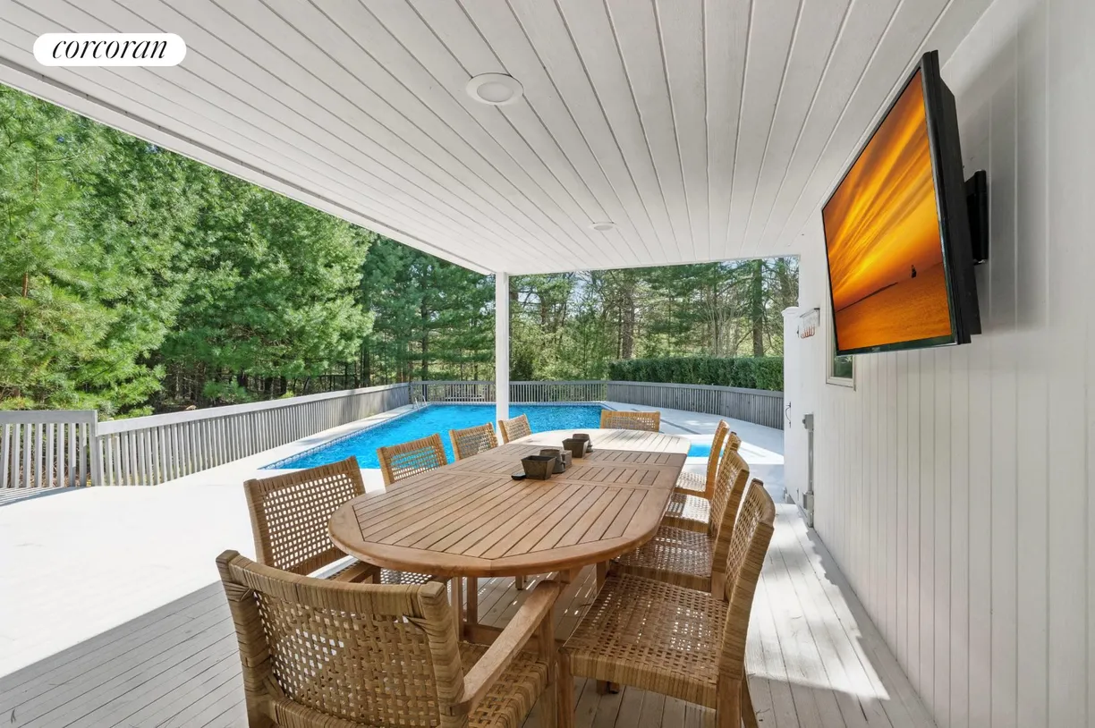 The Hamptons Real Estate | View 7 BULL PATH CLOSE | room 2