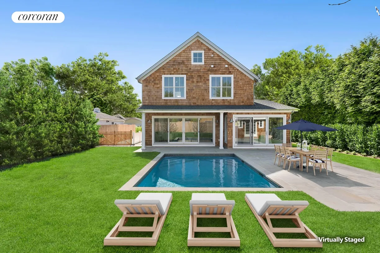 The Hamptons Real Estate | View 16 Willis Street | 5 Beds, 4 Baths