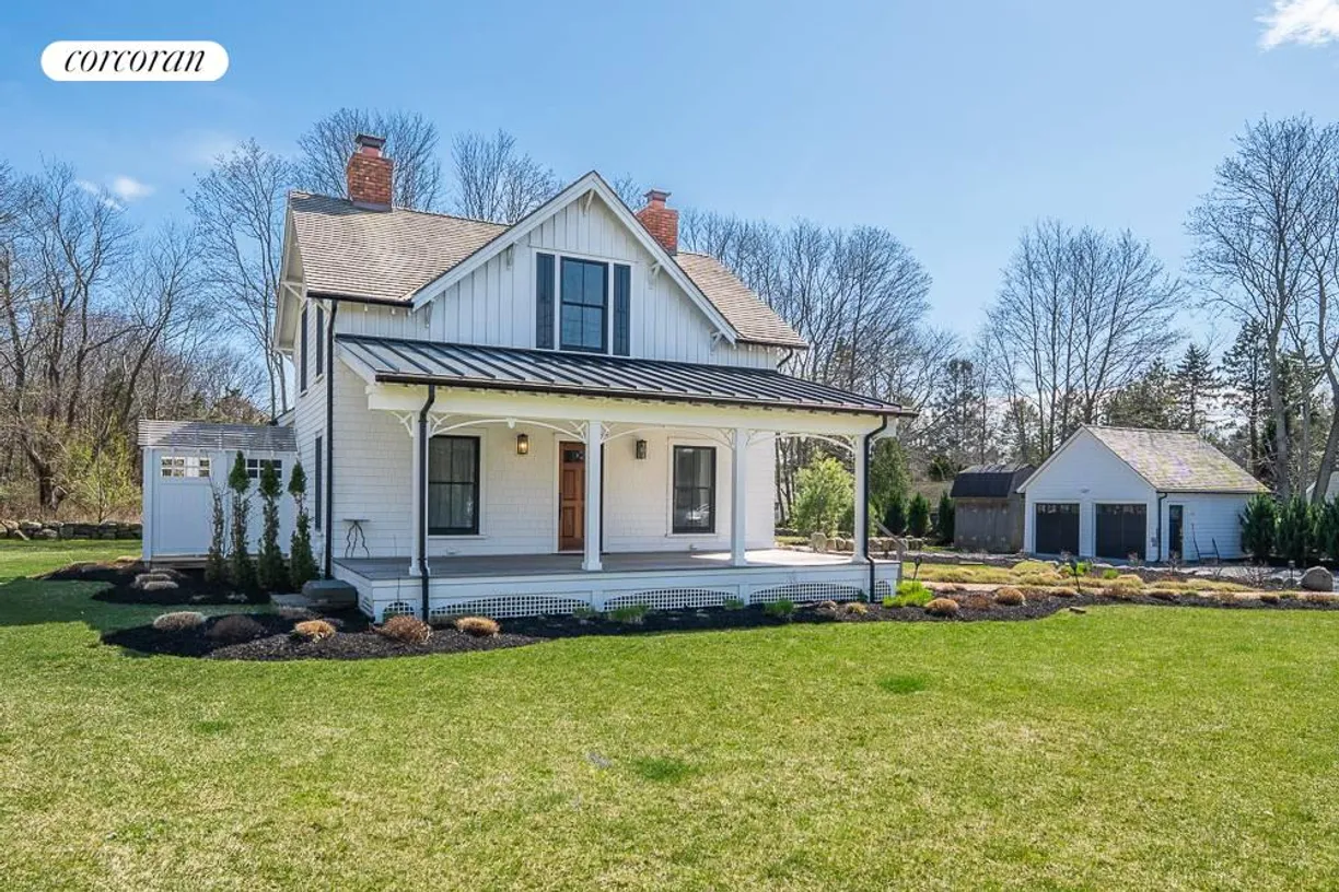 The Hamptons Real Estate | View 19000 Main Road | 4 Beds, 2 Baths