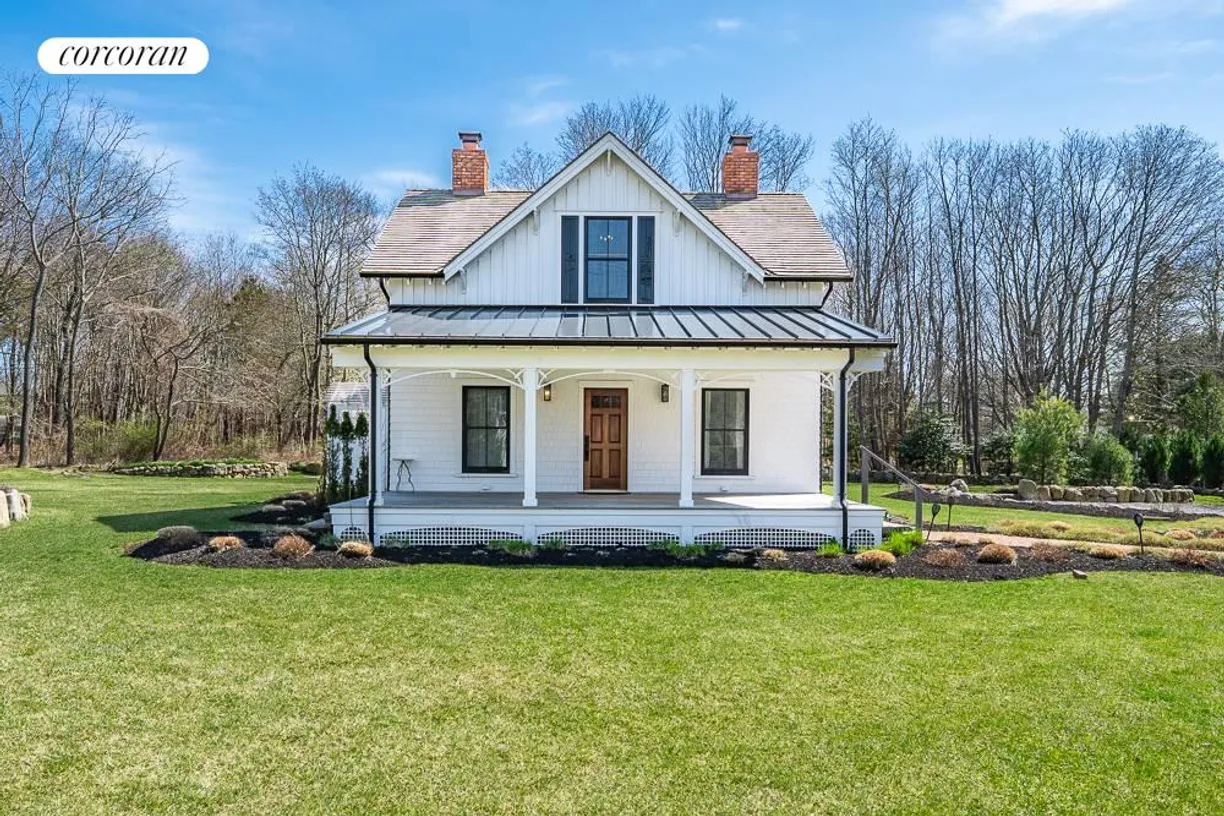 The Hamptons Real Estate | View 19000 Main Road | 19000 Main Rd, Mattituck