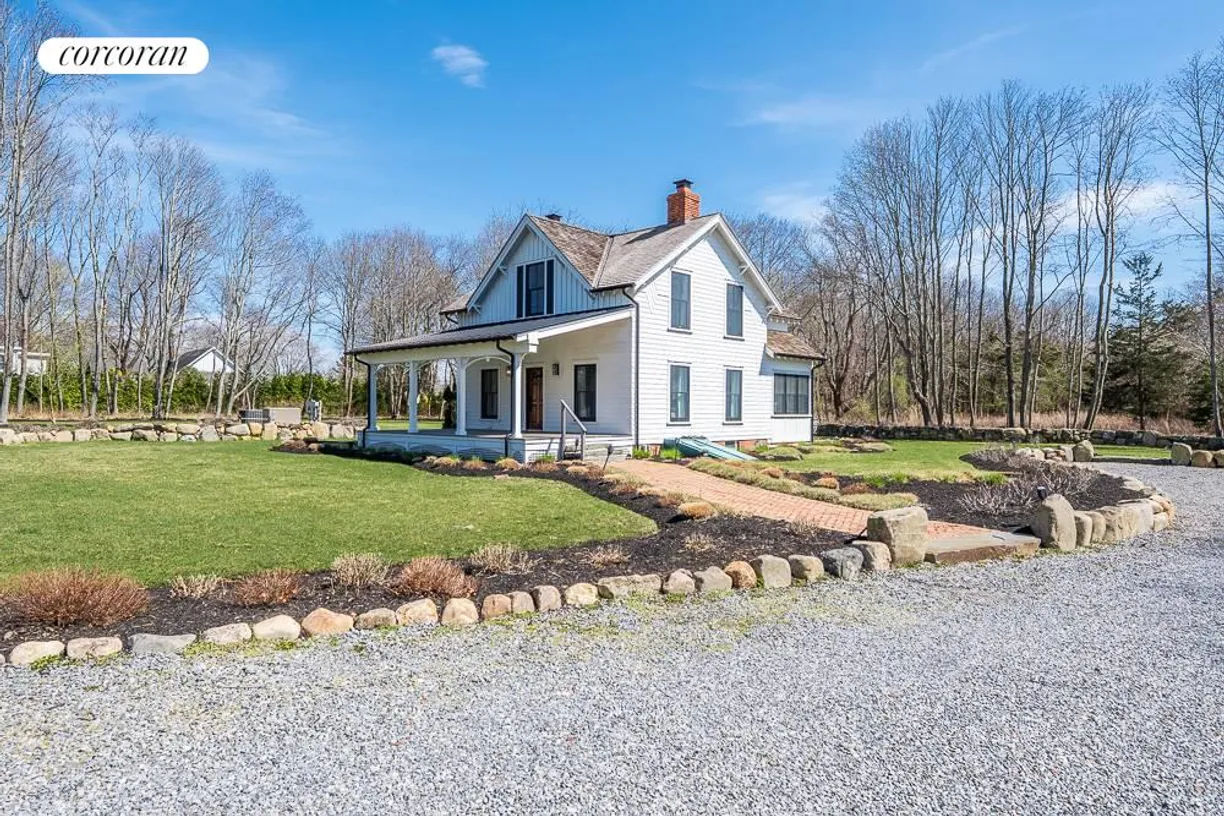 The Hamptons Real Estate | View 19000 Main Road | 19000 Main Rd, Mattituck