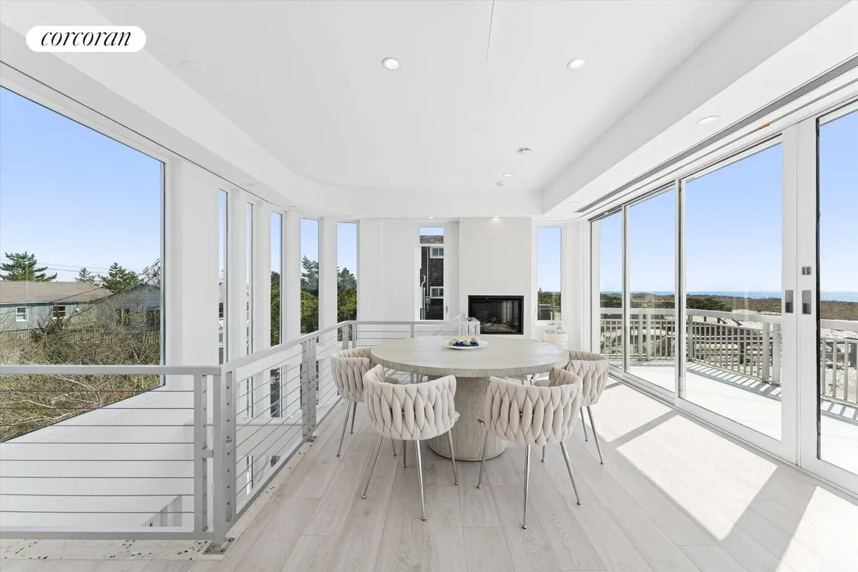 The Hamptons Real Estate | View 413B Dune Road | room 2