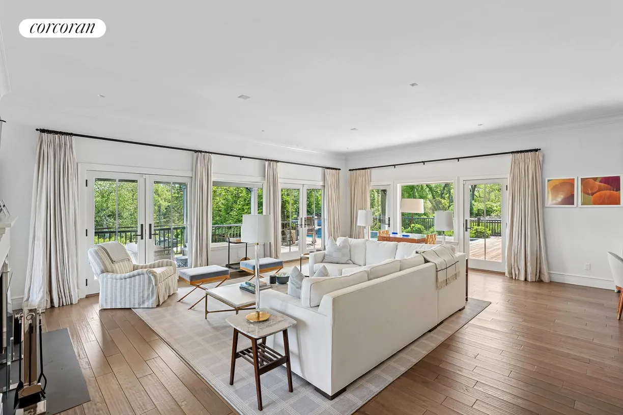 The Hamptons Real Estate | View 11 Hillside Drive | room 2