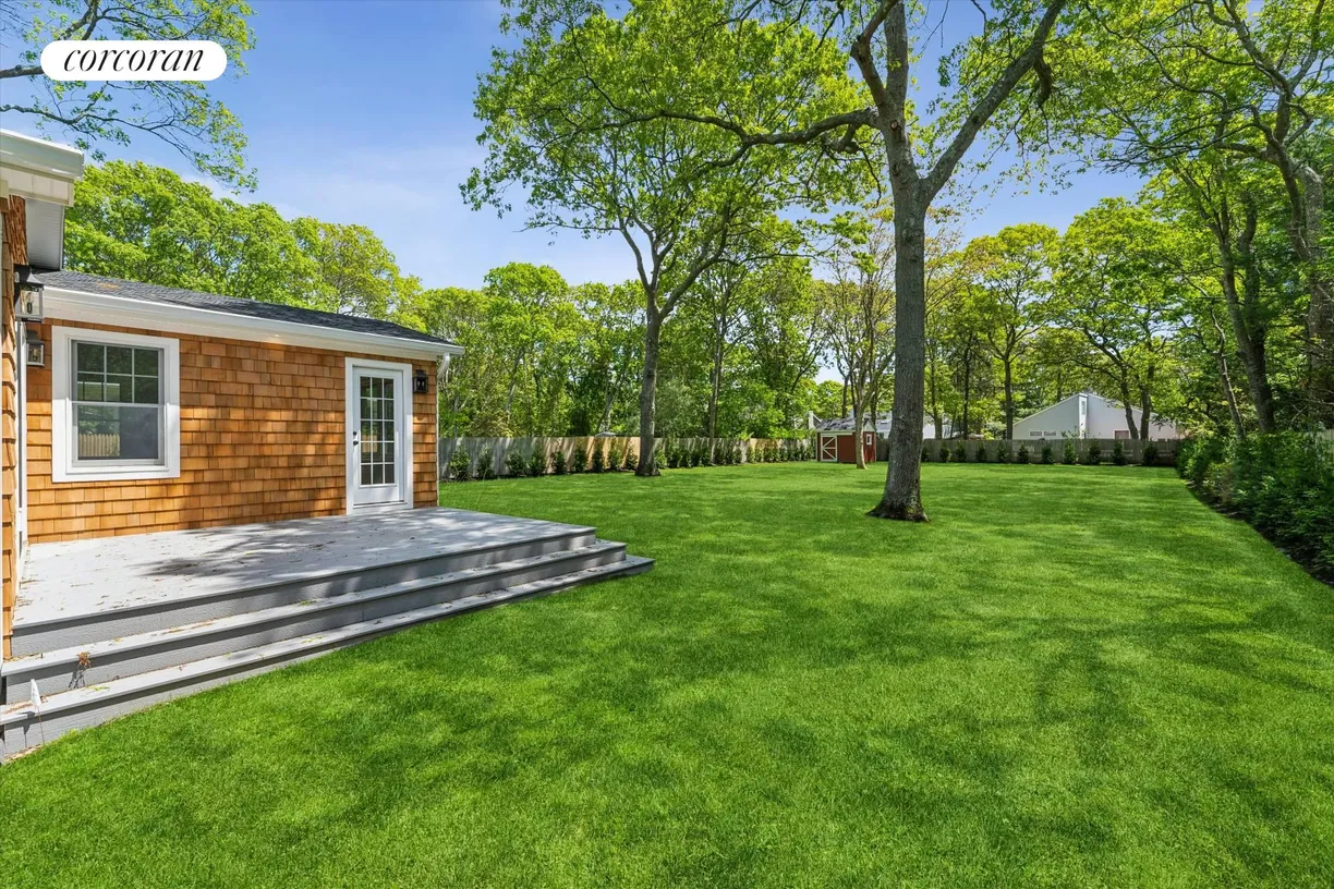 The Hamptons Real Estate | View 68 Rogers Avenue | room 1