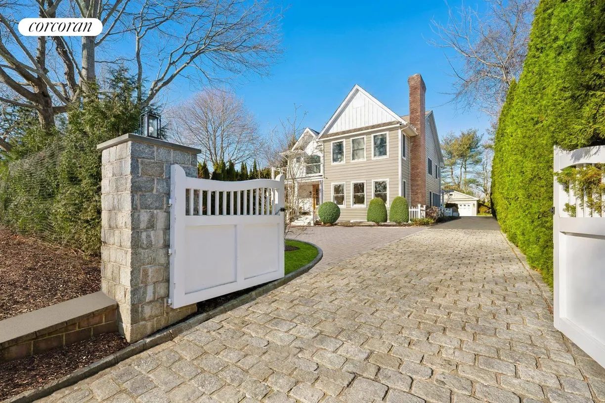 The Hamptons Real Estate | View 575 Hampton Road | 4 Beds, 4 Baths