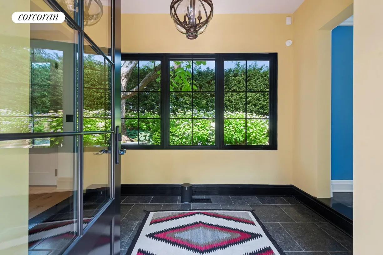 The Hamptons Real Estate | View 36 Hamilton Avenue | room 2