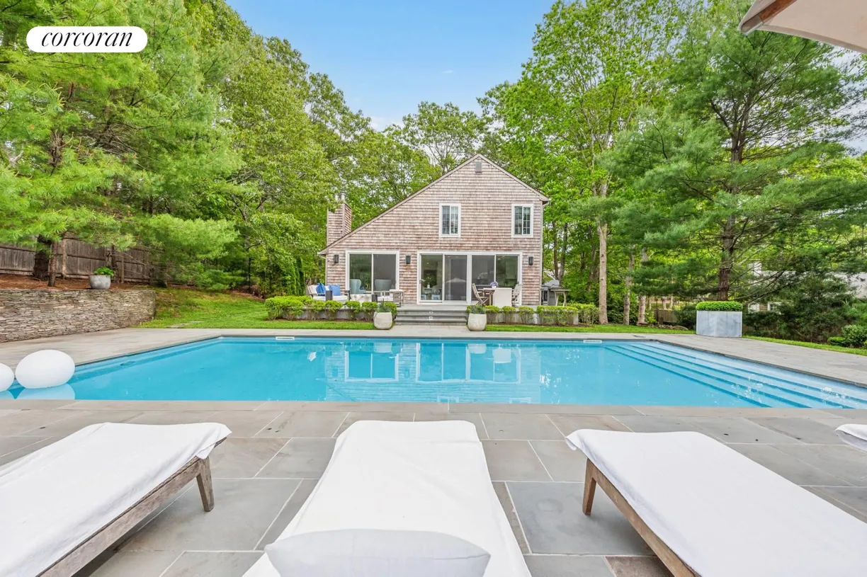 The Hamptons Real Estate | View 54 Whooping Hollow Road | room 1