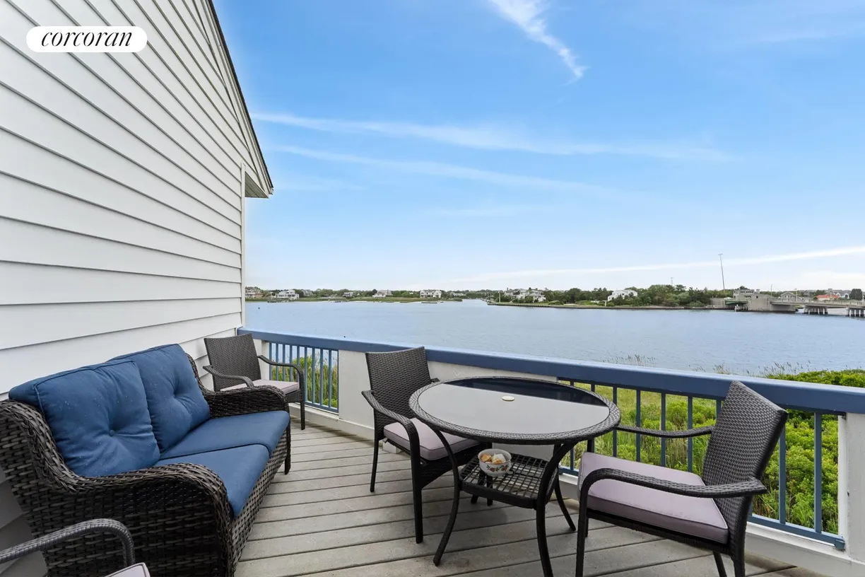 The Hamptons Real Estate | View 250 Dune Road, #120 | 1 Bed, 2 Baths