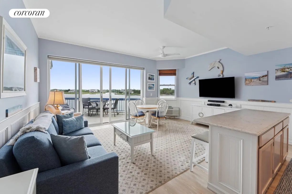 The Hamptons Real Estate | View 250 Dune Road, #120 | room 1