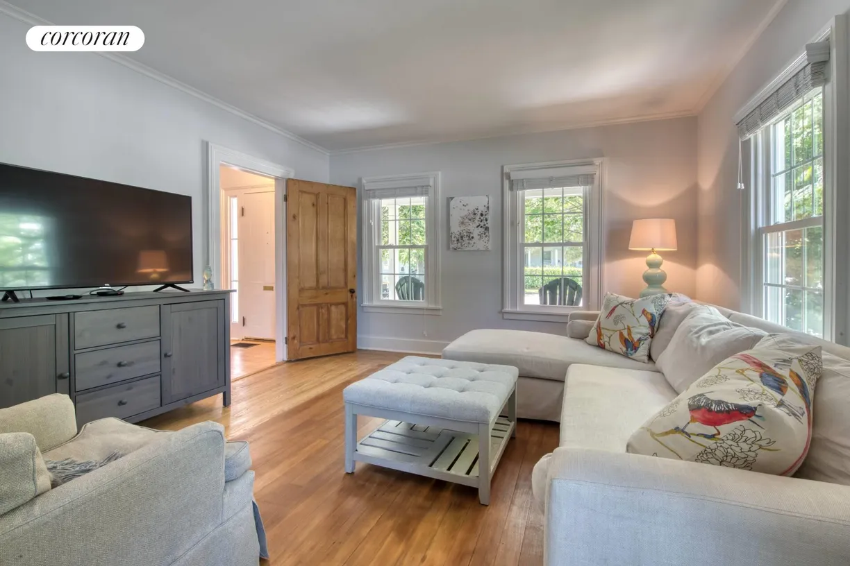 The Hamptons Real Estate | View 540 Second Street | room 1