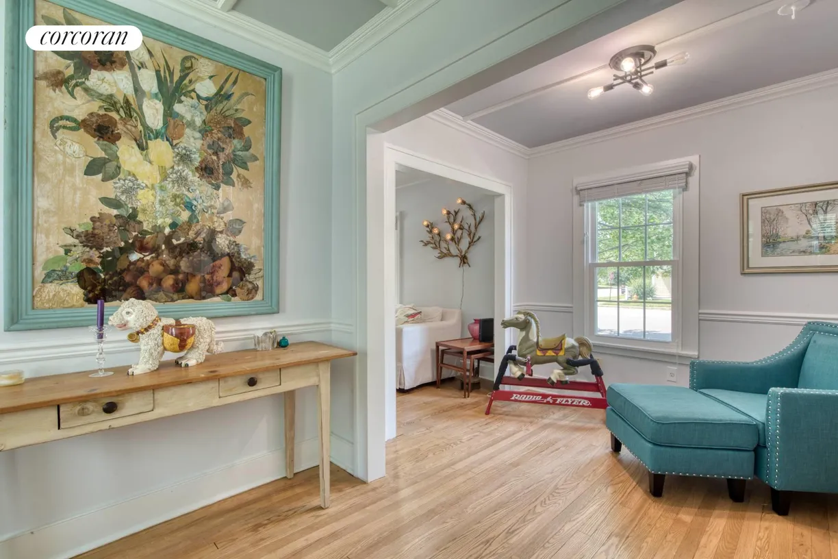 The Hamptons Real Estate | View 540 Second Street | room 2