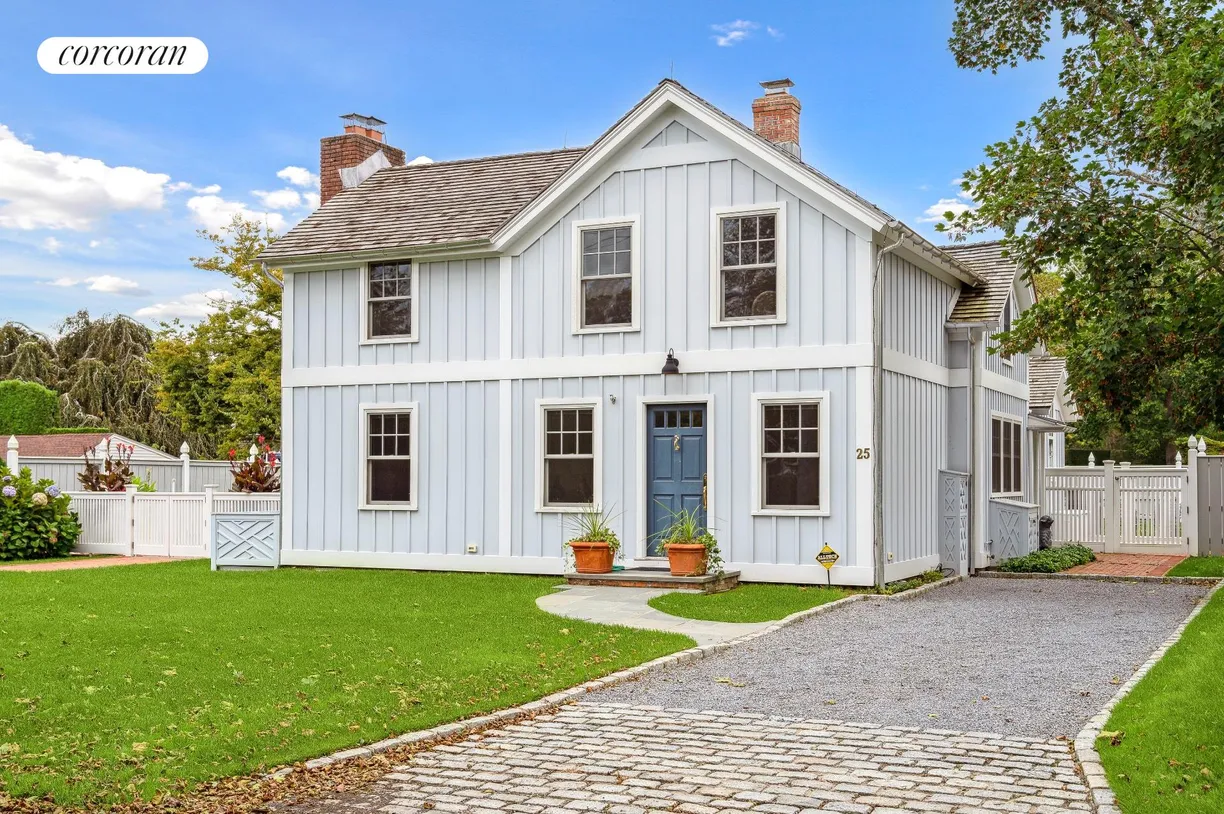 The Hamptons Real Estate | View 25 Halsey Street | 3 Beds, 2 Baths