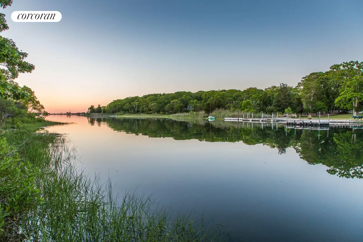 The Hamptons Real Estate | View 39 Isle of Wight Road | room 1