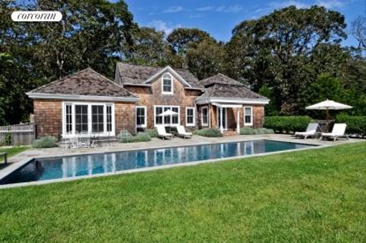The Hamptons Real Estate | View 5 Hayseed Way | 3 Beds, 2 Baths