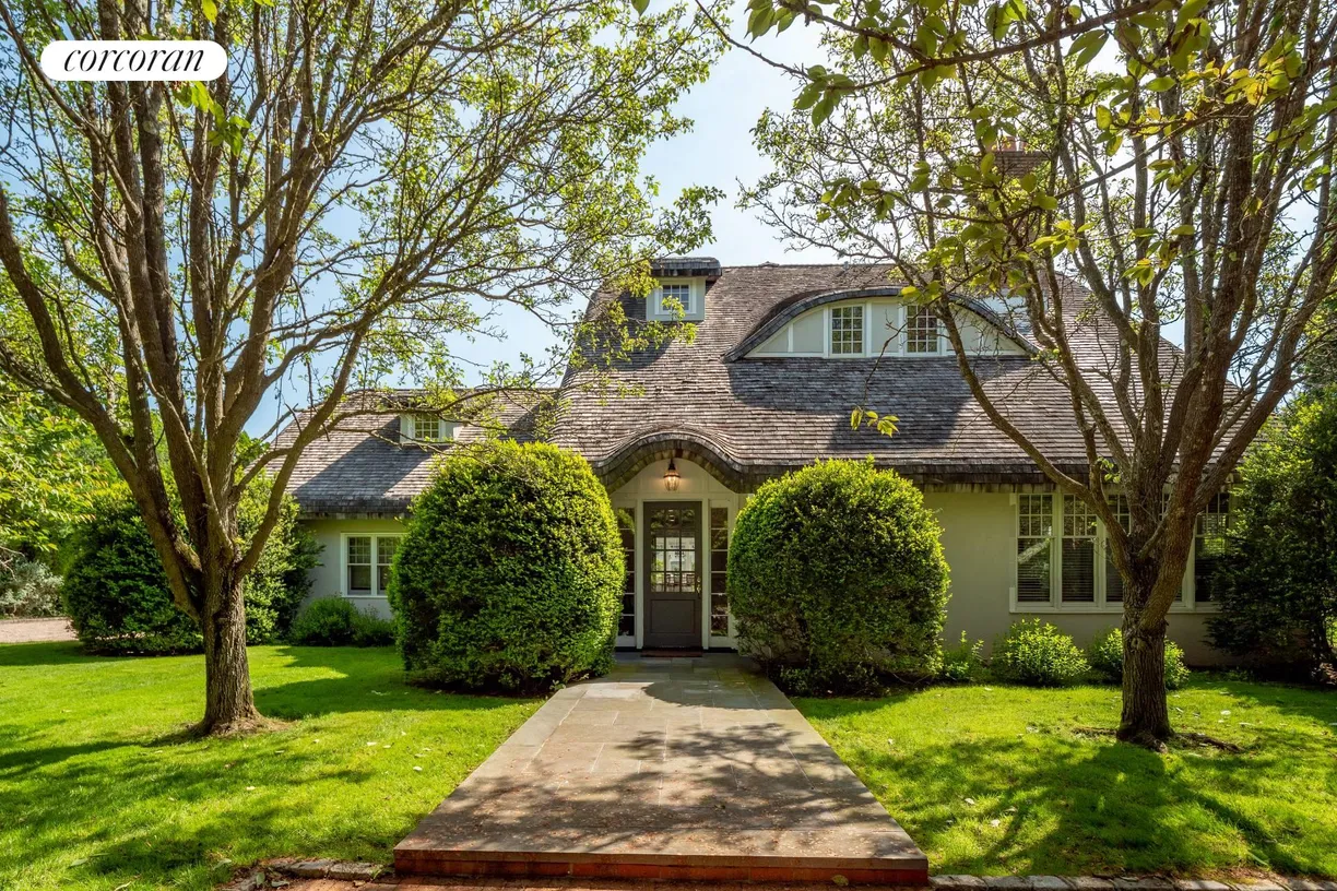 The Hamptons Real Estate | View 42 St Mary's Lane | room 2