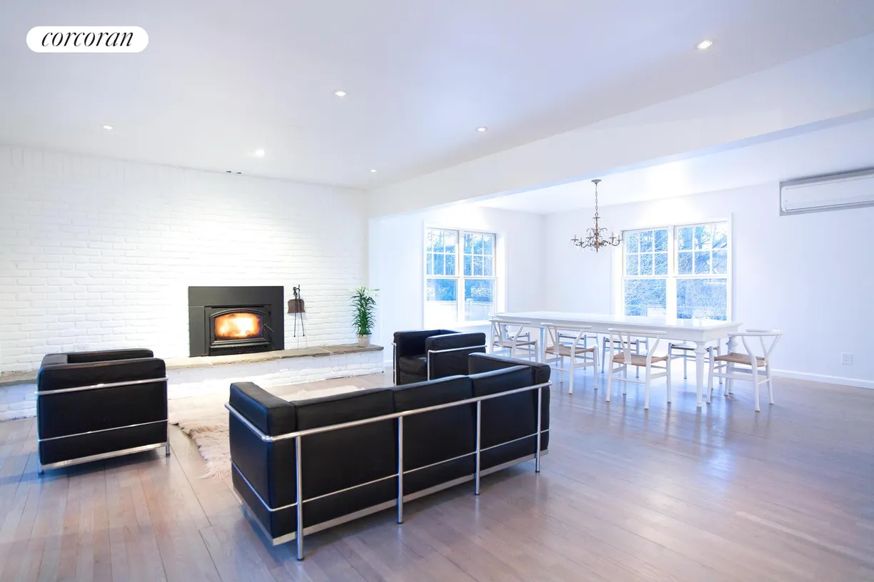 The Hamptons Real Estate | View 42 Toilsome Lane | Open Living