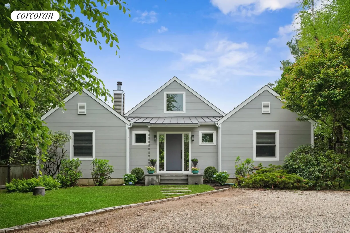 The Hamptons Real Estate | View 55 Hildreth Lane | 3 Beds, 3 Baths