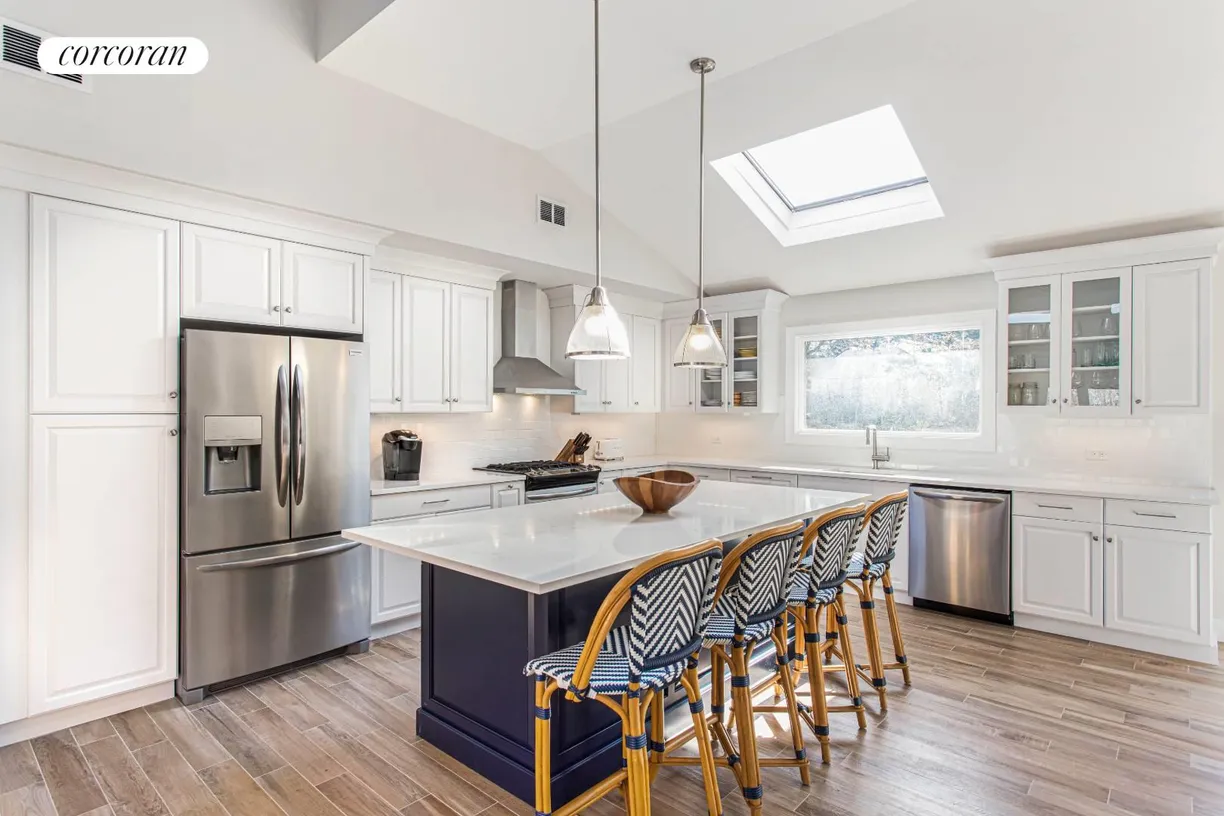 The Hamptons Real Estate | View 45 North Captains Neck Lane | 4 Beds, 3 Baths