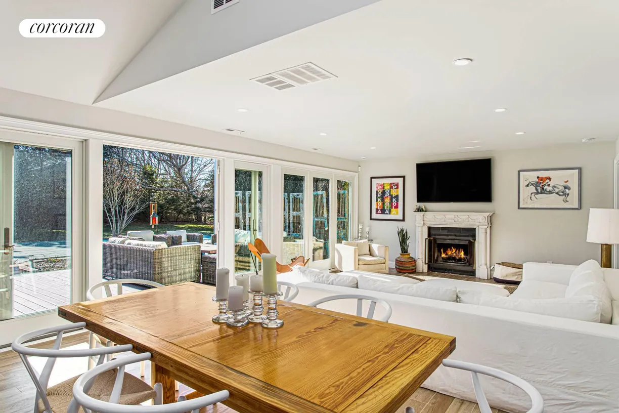 The Hamptons Real Estate | View 45 North Captains Neck Lane | room 1