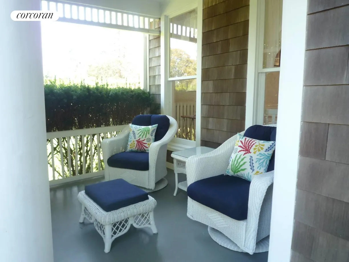 The Hamptons Real Estate | View 50 Culver Street | room 2