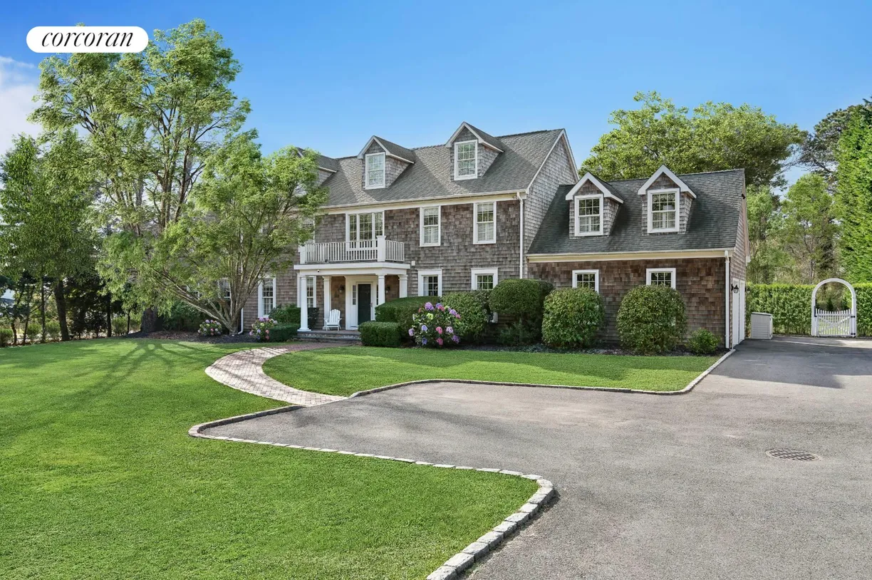 The Hamptons Real Estate | View 270 Montauk Hwy (deep flag lot off hwy) | 5 Beds, 5 Baths