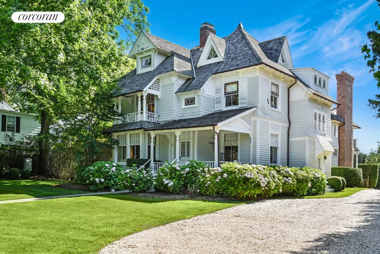 The Hamptons Real Estate | View 75 South Main Street | 9 Beds, 6 Baths