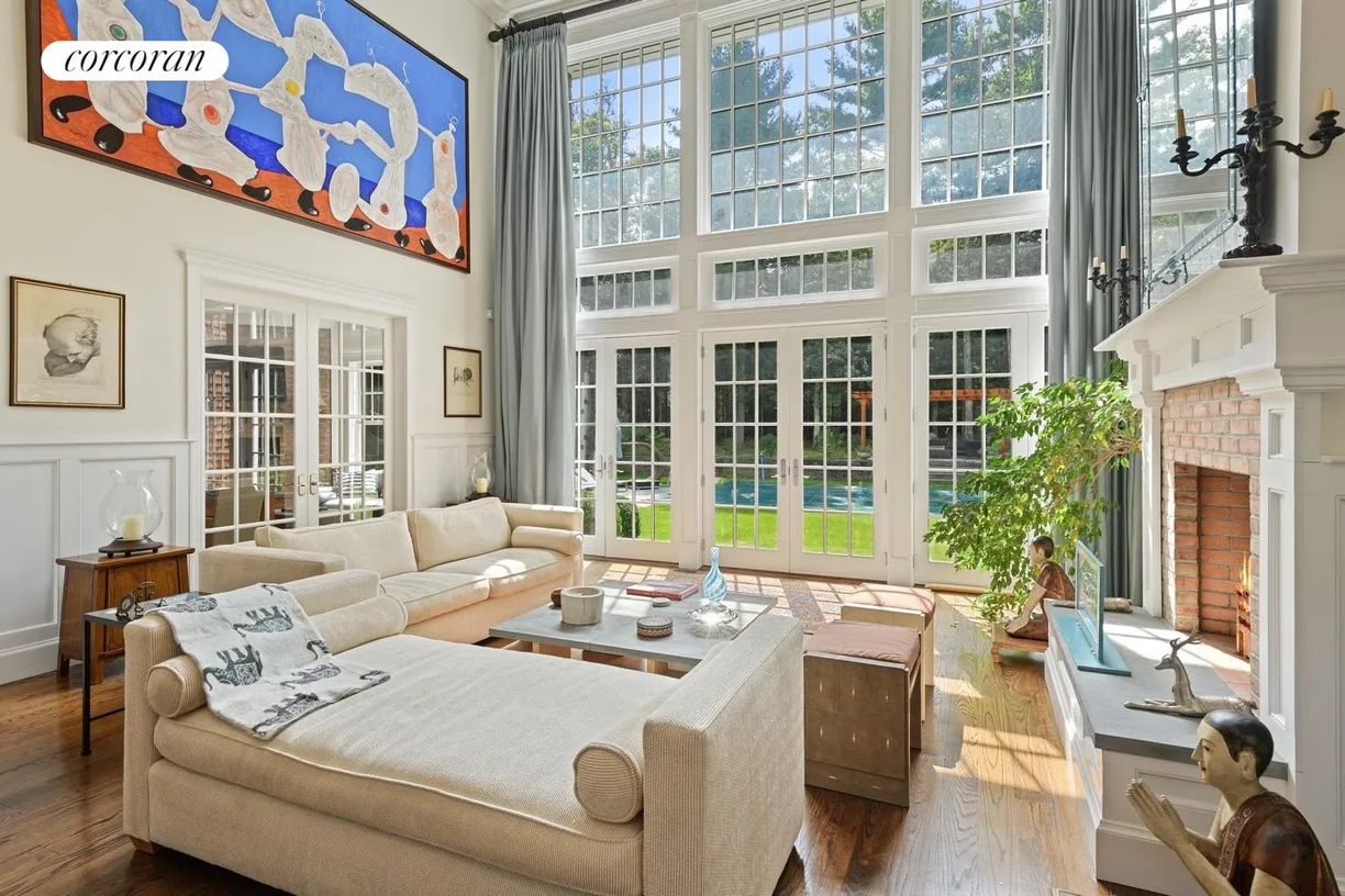 The Hamptons Real Estate | View 206 Bull Path | room 2