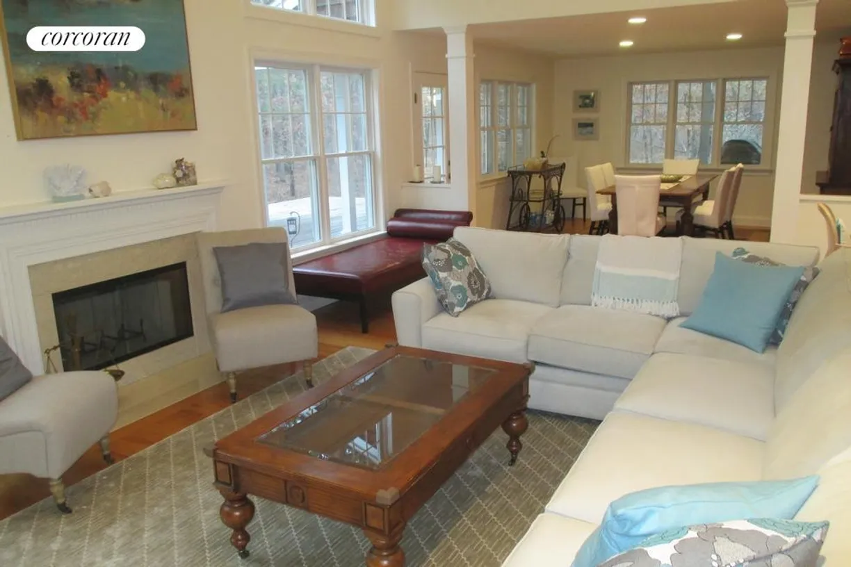 The Hamptons Real Estate | View 565 Wainscott Northwest Road | room 1