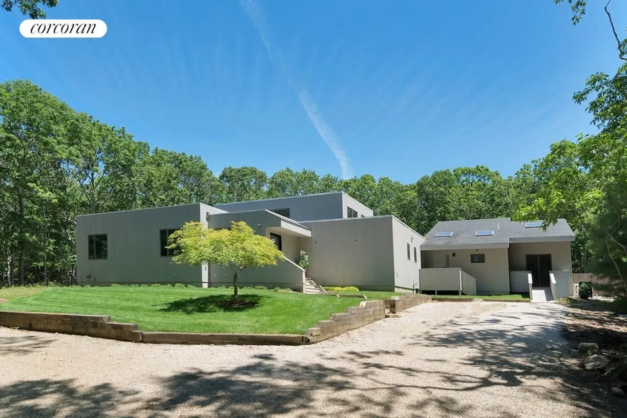 The Hamptons Real Estate | View 1705 Noyack Road | room 2
