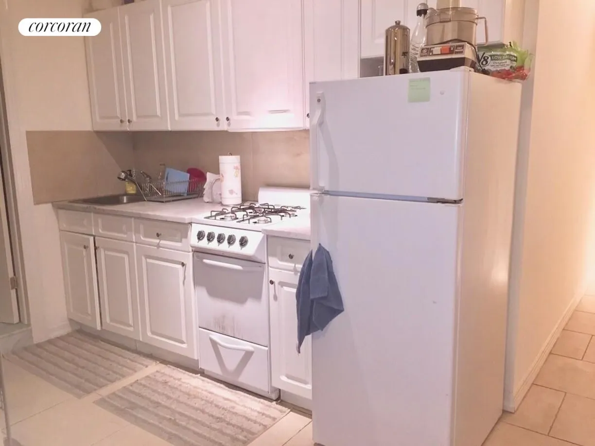 New York City Real Estate | View 19 Commerce Street, 10 | room 2