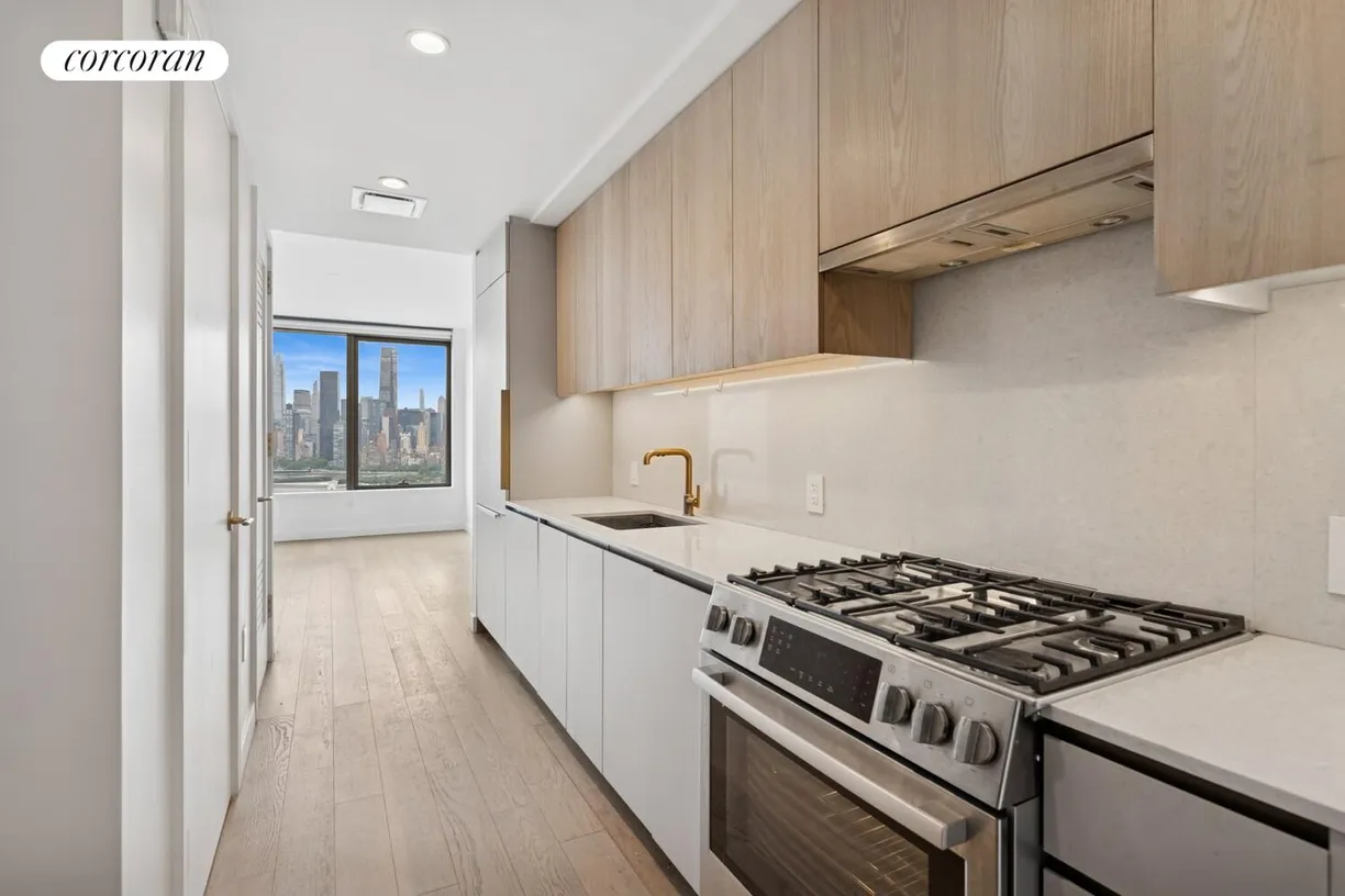 New York City Real Estate | View 3 Court Square, 2801 | room 1