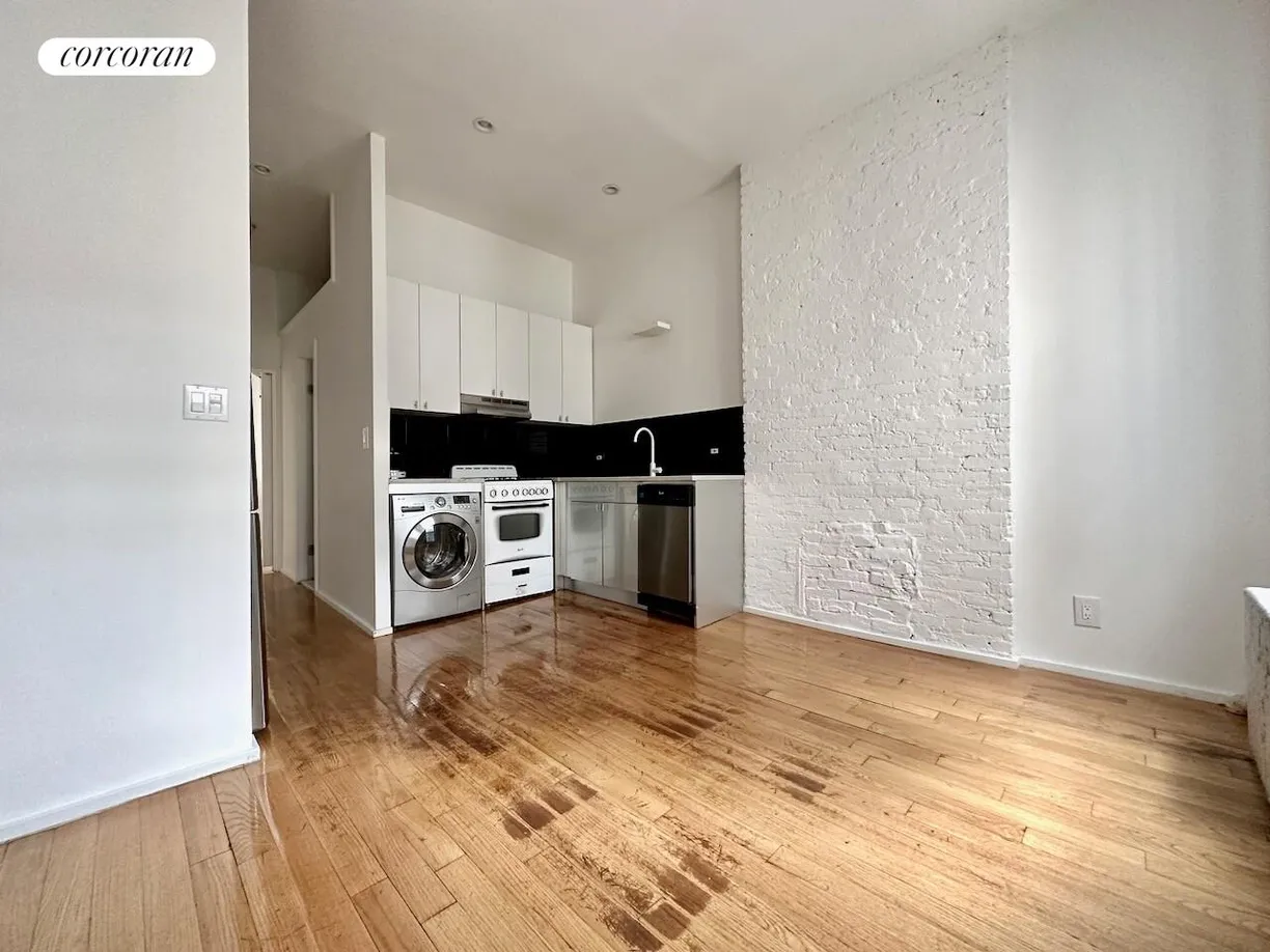 410 West 36th Street #5RE, New York, NY 10018 Property for rent