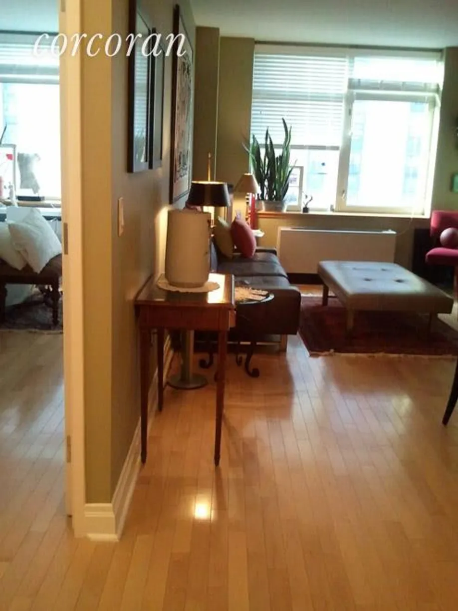 New York City Real Estate | View 1760 Second Avenue, 19E | room 2