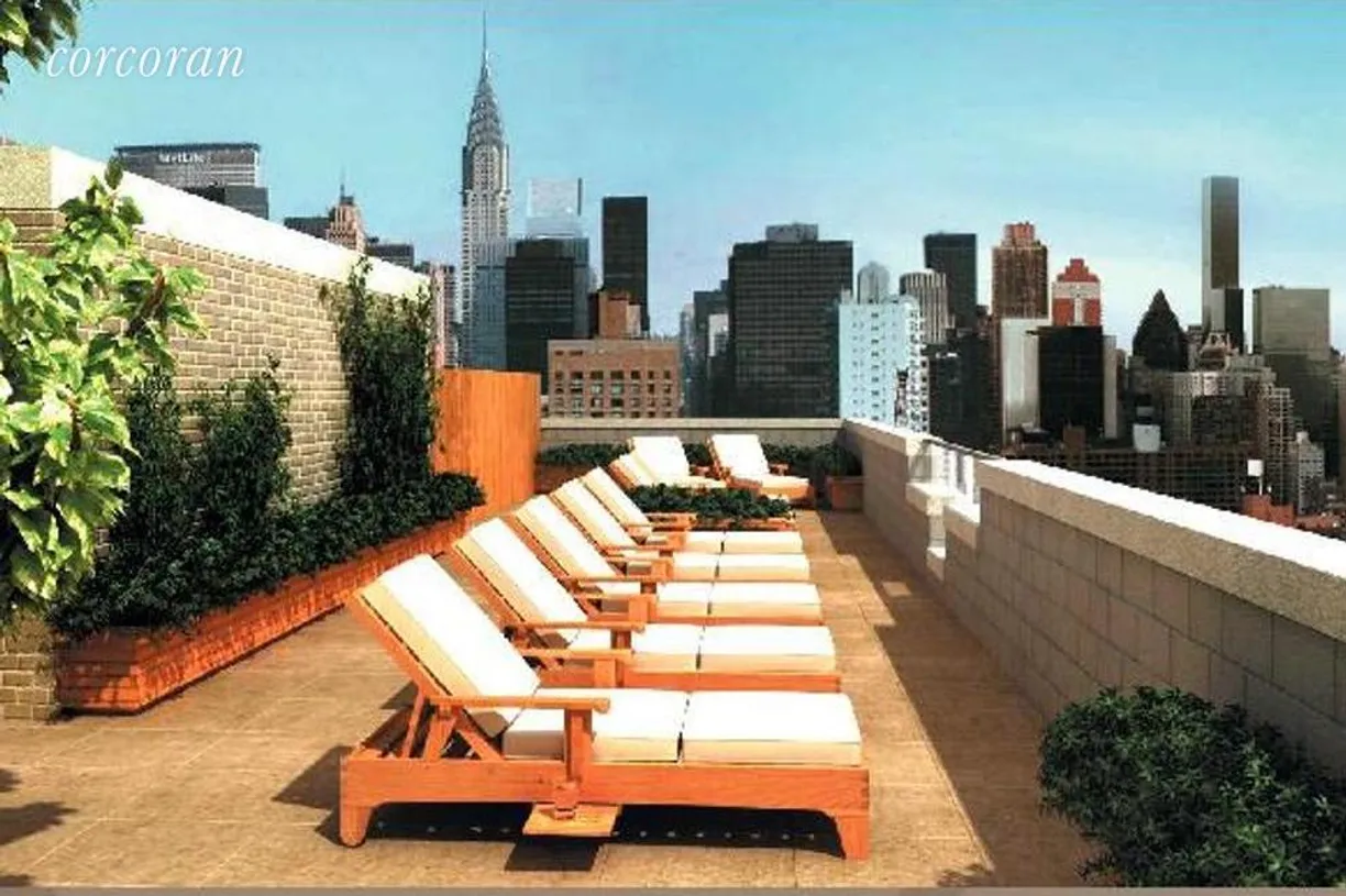 New York City Real Estate | View 290 Third Avenue, 17E | 1 Bath