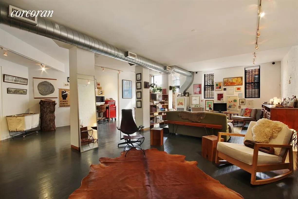 New York City Real Estate | View 100 Lexington Avenue, 1R | Living Room
