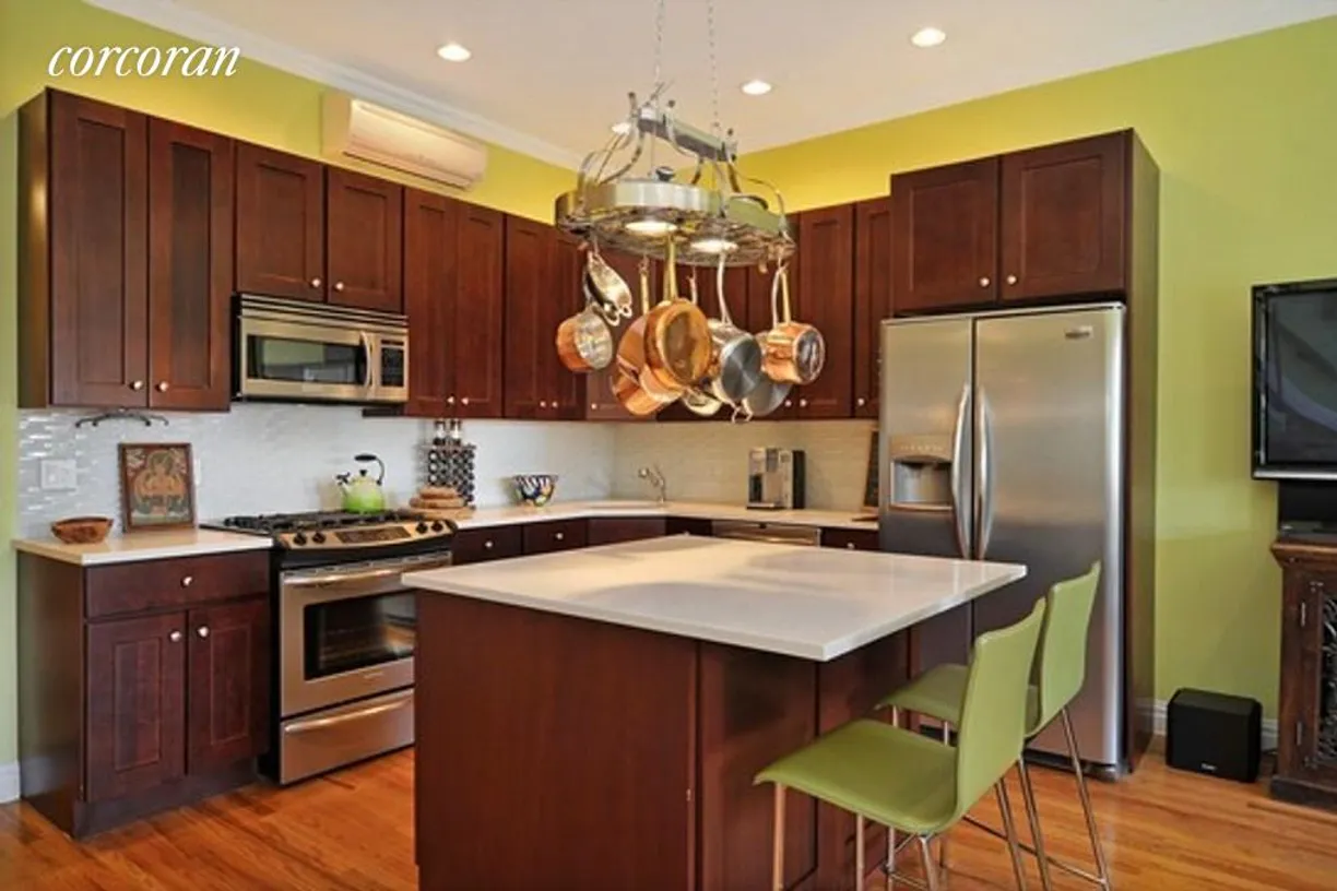 New York City Real Estate | View 27 Saint Johns Place, 4 | room 1