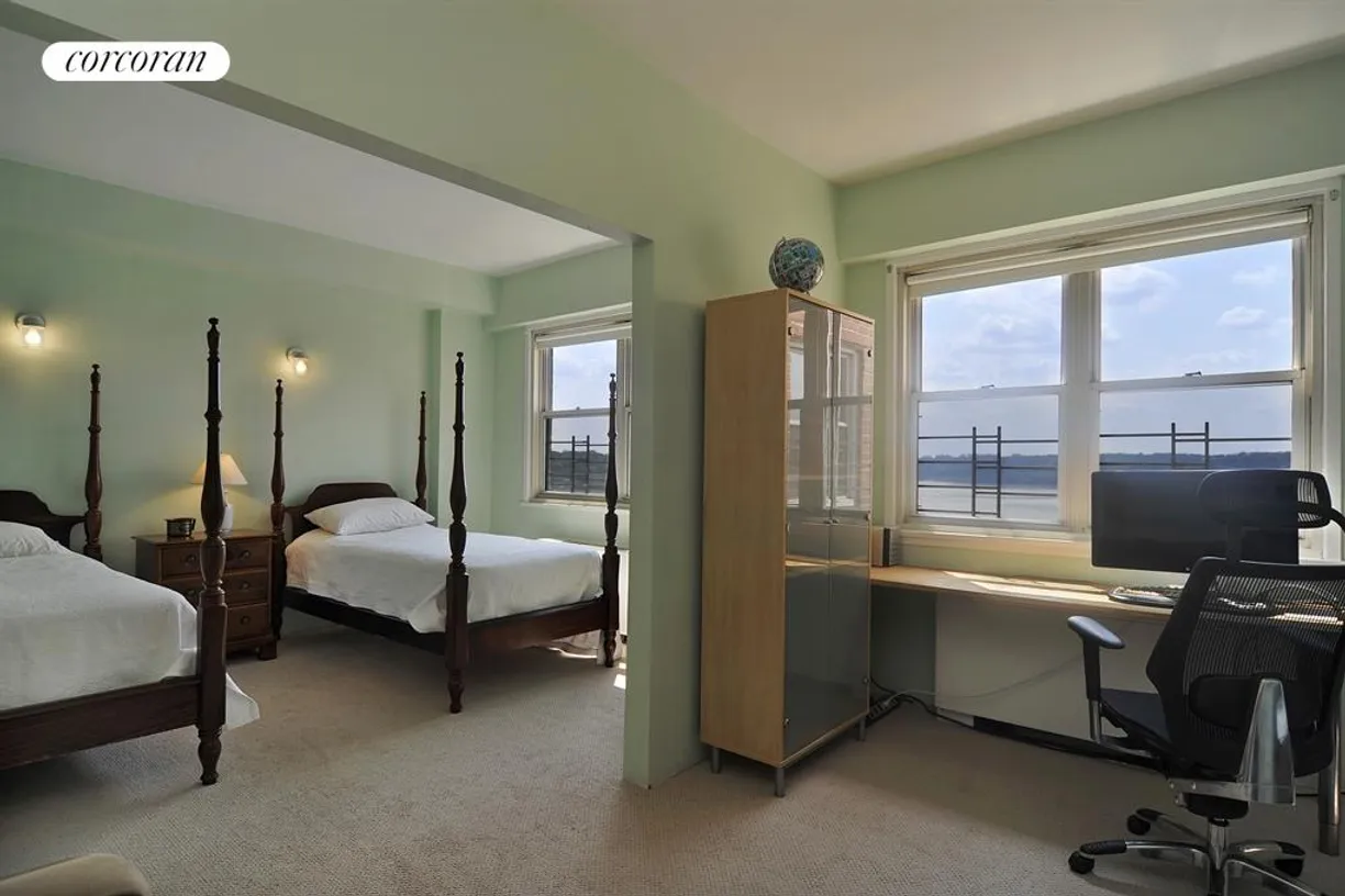 New York City Real Estate | View 2621 Palisade Avenue, 17 L-A | 2nd Bedroom