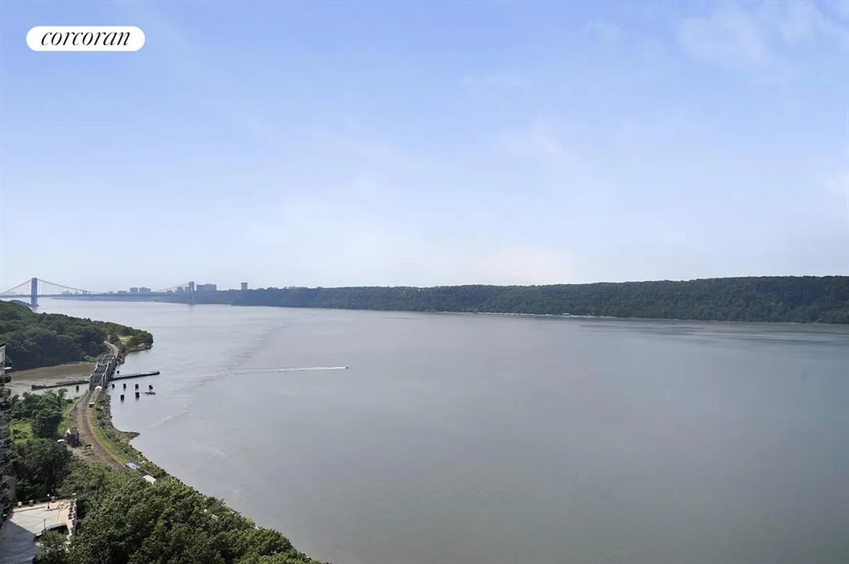 New York City Real Estate | View 2621 Palisade Avenue, 17 L-A | 4 Beds, 3 Baths